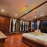 Avalon Ubud Castle&SPA
