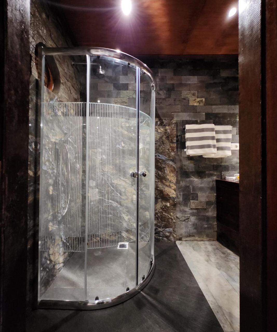 Avalon Castle&spa *