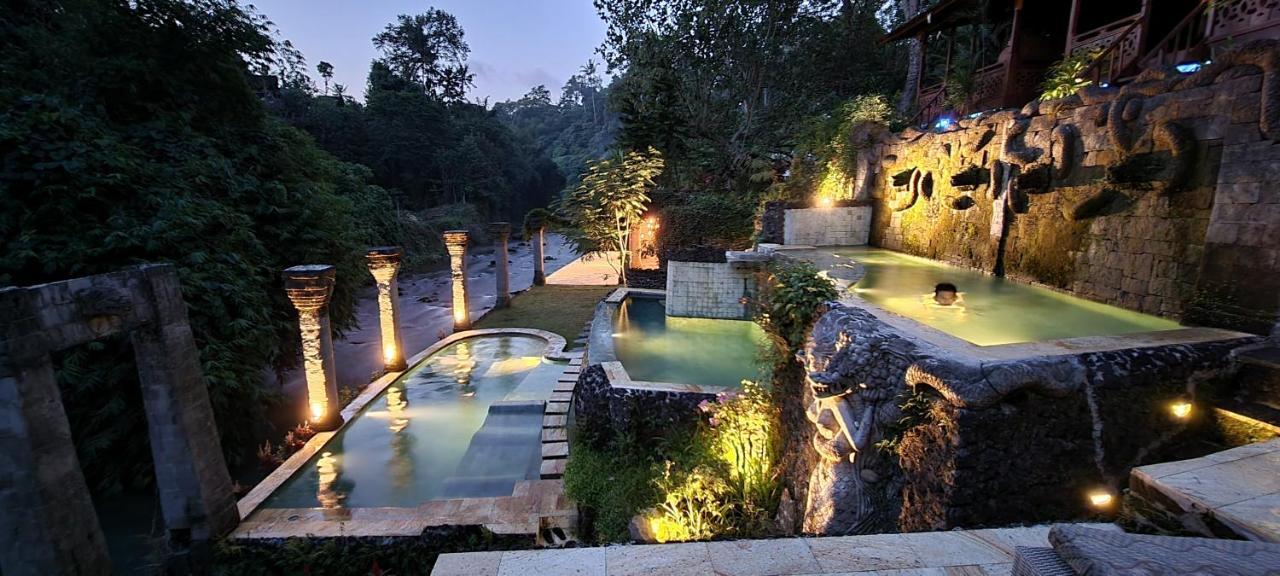 Avalon Castle & * Ubud