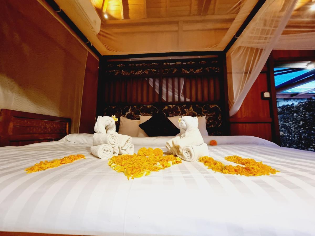 Avalon Castle & Ubud