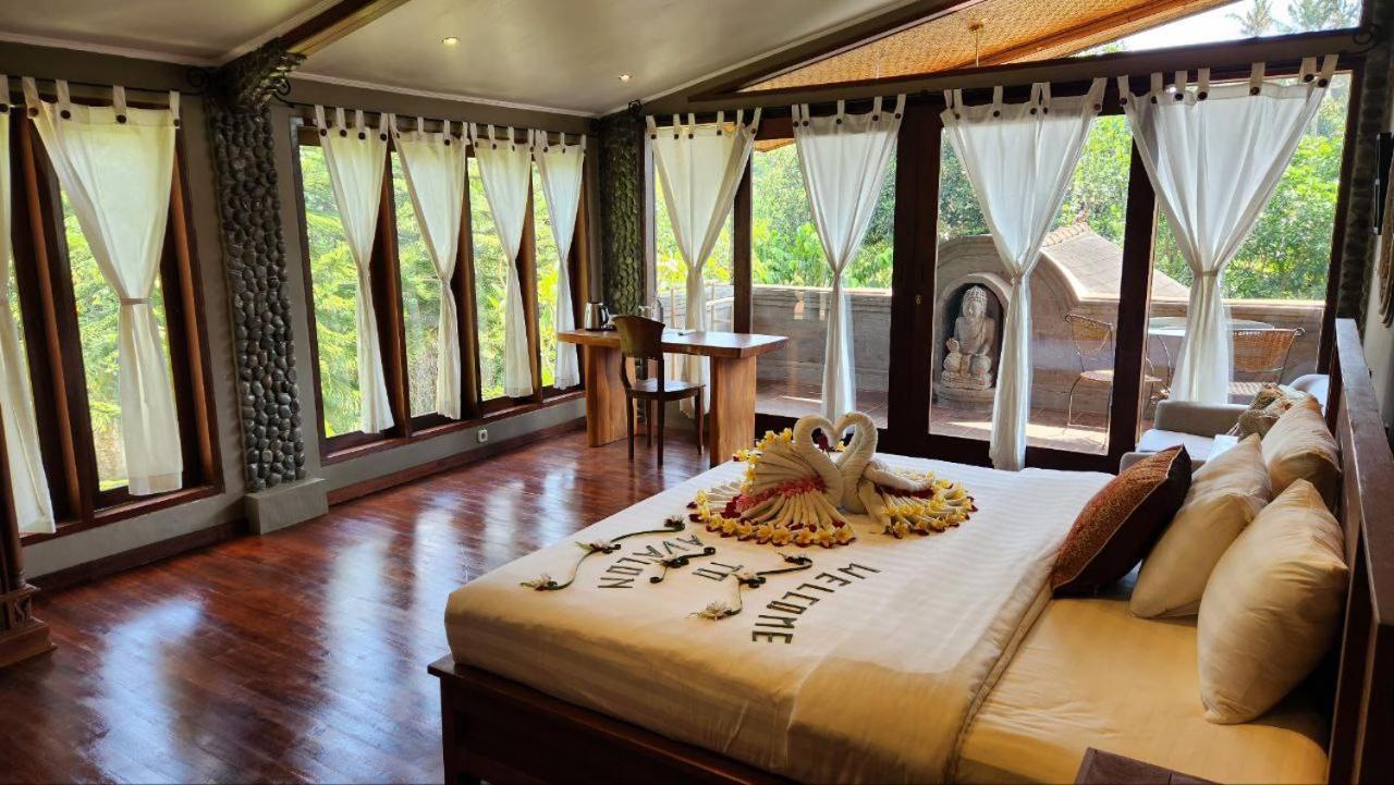 Villa Avalon Castle & Ubud